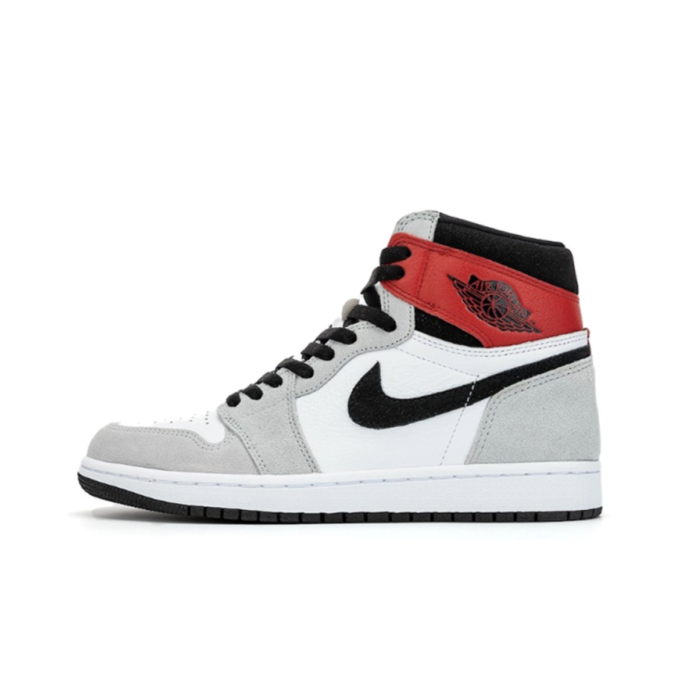 Air Jordan 1 Retro High OG “Light Smoke Grey”