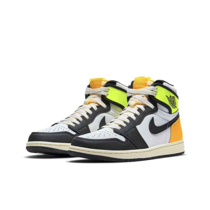 Air Jordan 1 Retro High OG “Volt Gold” - Image 2