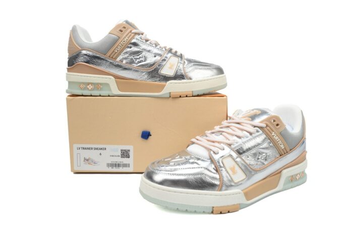 Louis Vuitton Trainer - Image 2