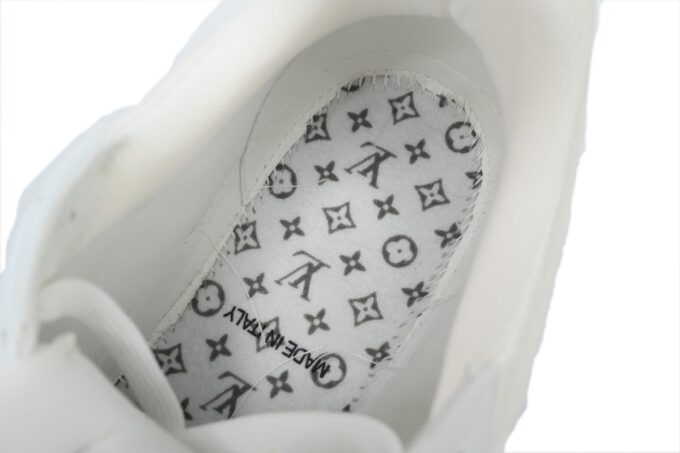Louis Vuitton Trainer White - Image 3