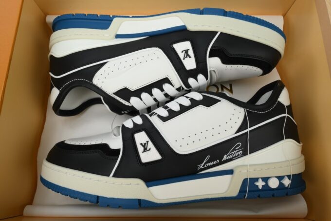 Louis Vuitton Trainer Black White - Image 5