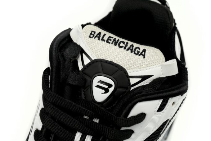 Balenciaga Runner Black White - Image 3
