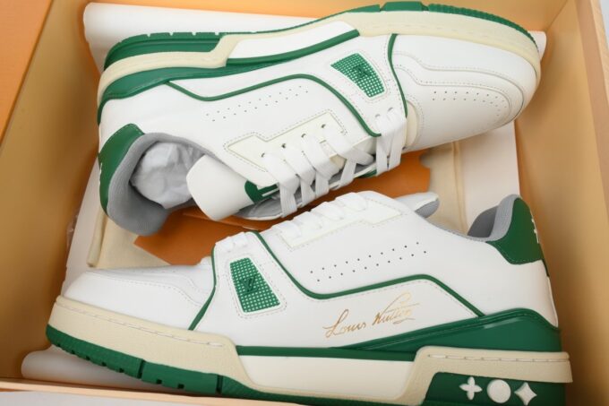Louis Vuitton Trainer White Green - Image 2