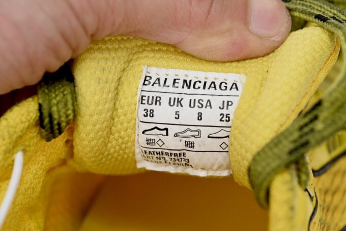 Balenciaga 3XL Black Yellow - Image 9