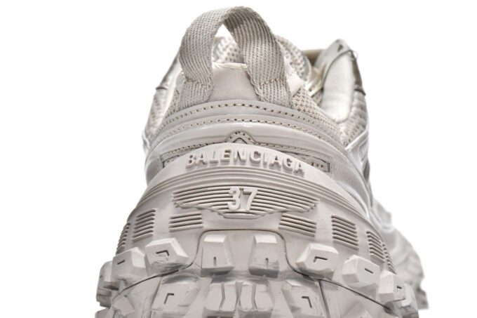 Balenciaga Defender Beige - Image 7