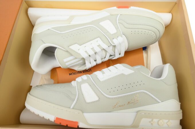 Louis Vuitton Trainer Grey Orange - Image 4