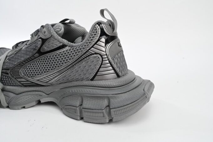 Balenciaga 3XL Silver Grey - Image 2