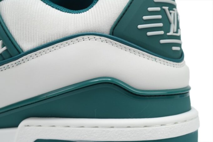 Louis Vuitton White Green - Image 4
