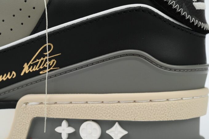 Louis Vuitton Trainer Yellow - Image 4