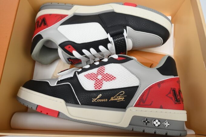 Louis Vuitton Trainer Black and Red - Image 5