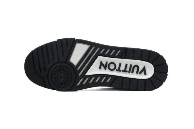 Louis Vuitton Trainer Black White - Image 5