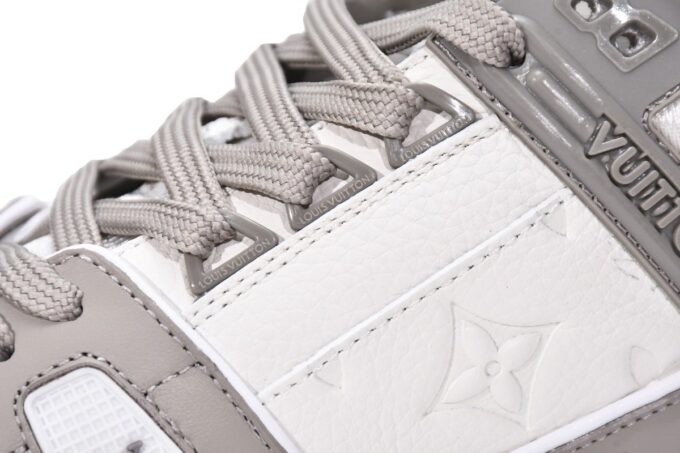 Louis Vuitton Trainer Grey White - Image 16