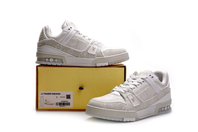Louis Vuitton Trainer White Denim - Image 4
