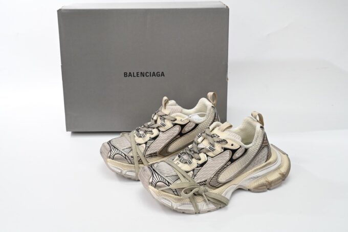 Balenciaga 3XL Black White Gold - Image 2