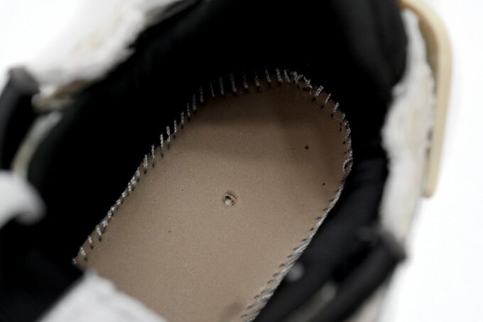 Balenciaga Runner Beige Grey Blue - Image 7