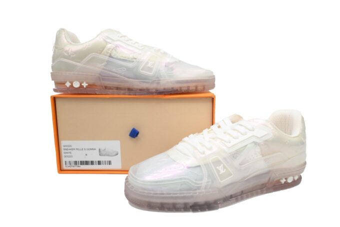 Louis Vuitton Trainer Monogram - Image 3