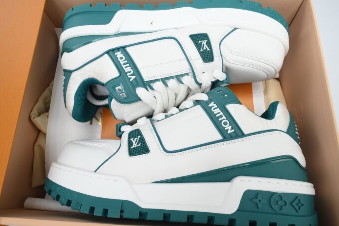 Louis Vuitton White Green - Image 7