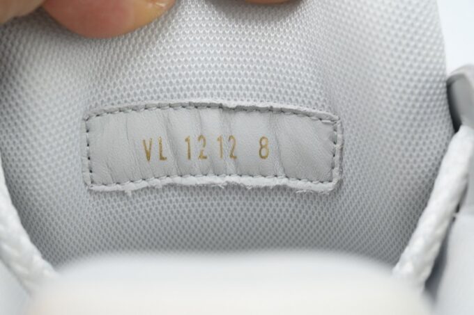 Louis Vuitton White Grey - Image 5