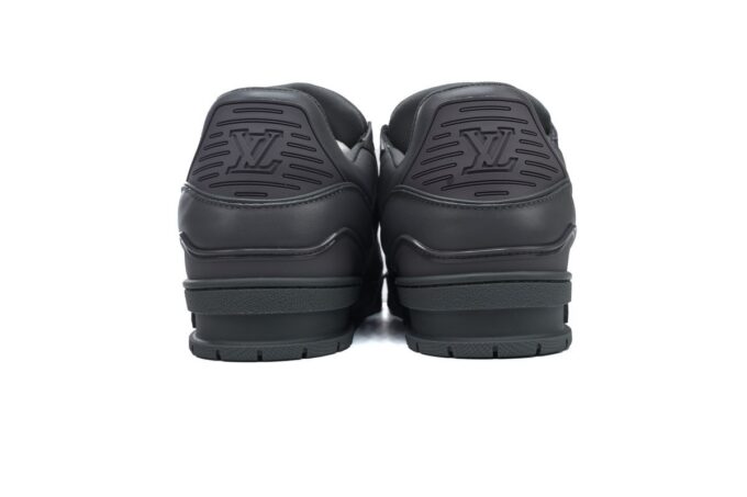 Louis Vuitton Trainer - Image 5