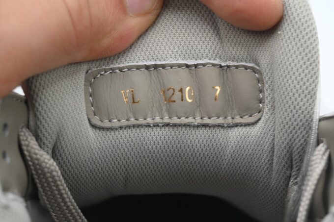 Louis Vuitton Trainer Grey White - Image 17