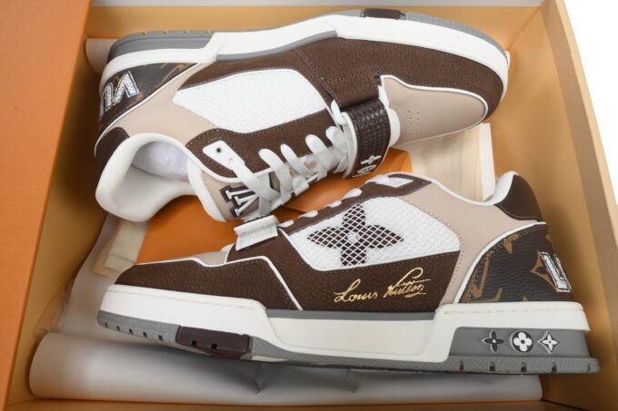 Louis Vuitton Trainer Coffee - Image 4