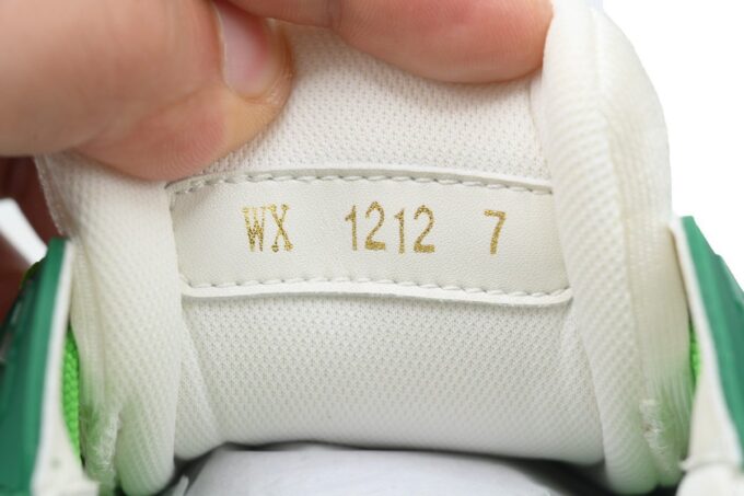 Louis Vuitton Trainer White Green - Image 6