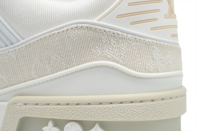 Louis Vuitton Trainer White - Image 8