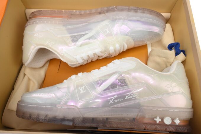 Louis Vuitton Trainer Monogram - Image 5