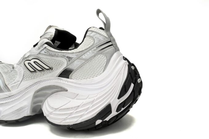 Balenciaga 10XL White and Black - Image 10