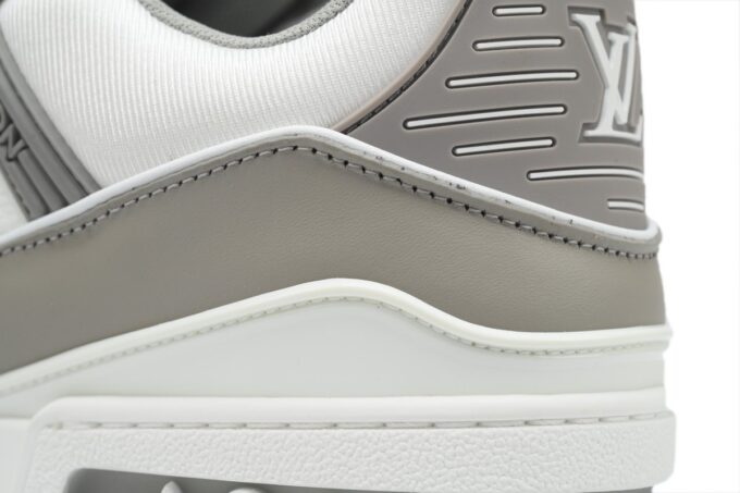 Louis Vuitton Trainer Grey White - Image 19