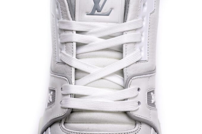 Louis Vuitton Trainer - Image 7