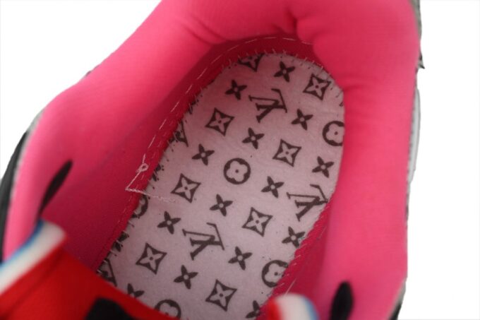 Louis Vuitton Trainer - Image 6