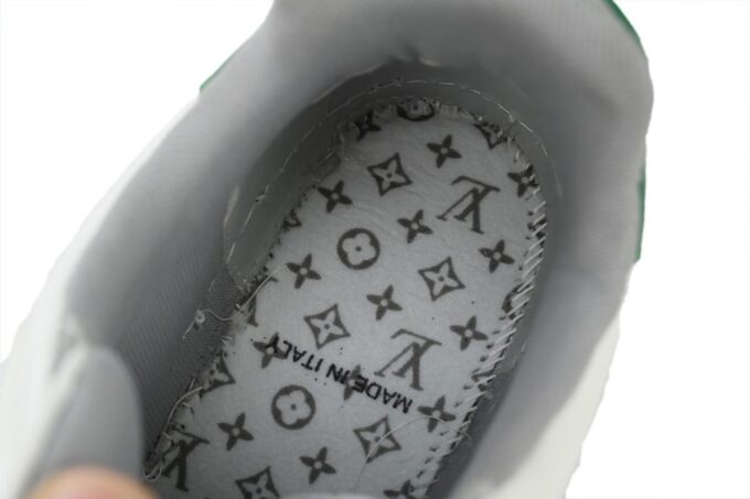 Louis Vuitton Trainer White Green - Image 7