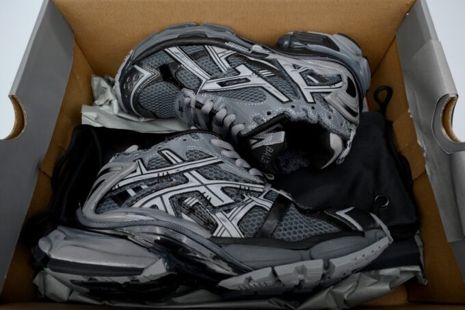 Balenciaga Runner All Black Gray - Image 6