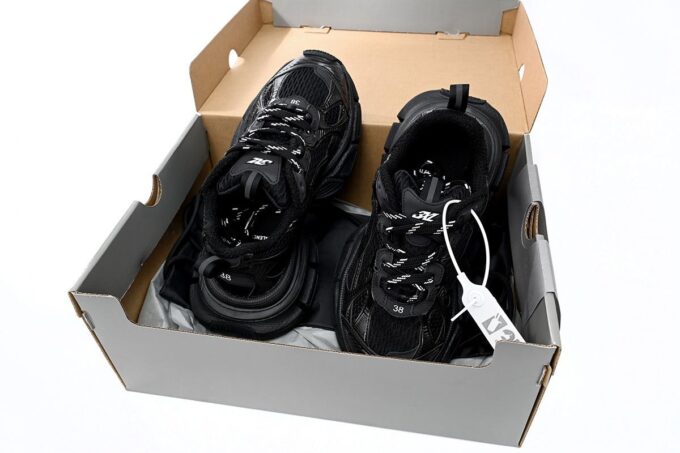 Balenciaga 3XL All Black - Image 13