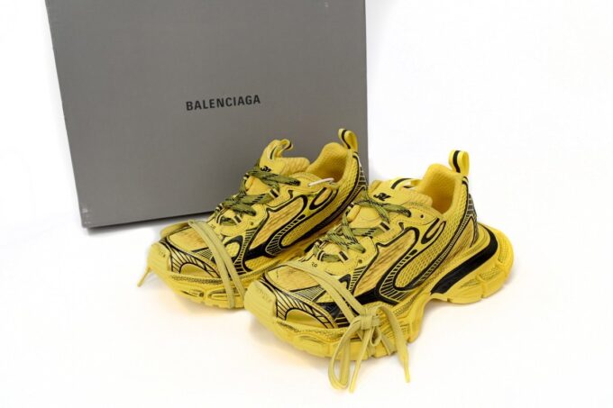 Balenciaga 3XL Black Yellow - Image 2