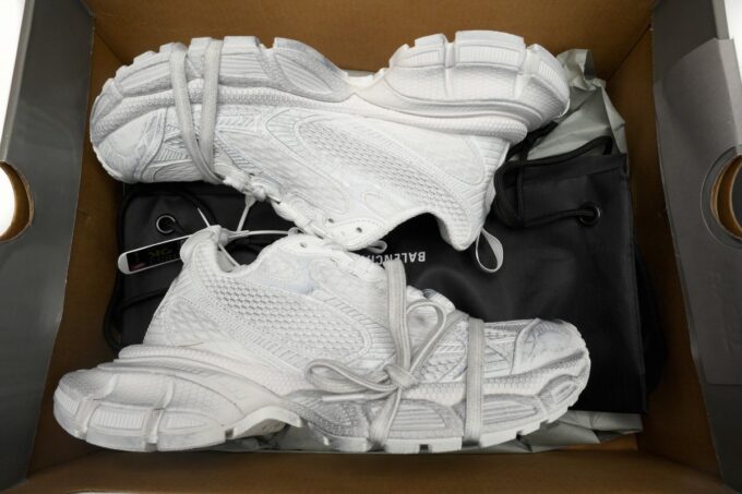 Balenciaga 3XL All White - Image 12