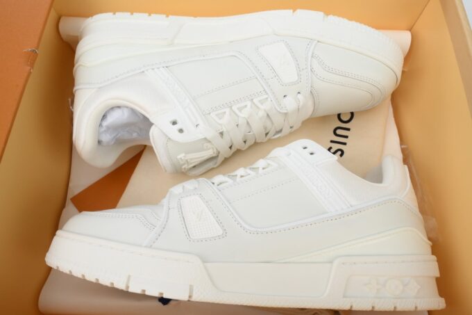 Louis Vuitton Trainer White - Image 7