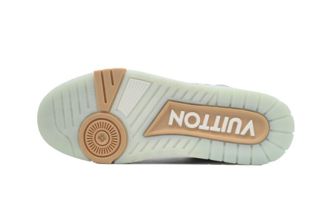 Louis Vuitton Trainer - Image 7