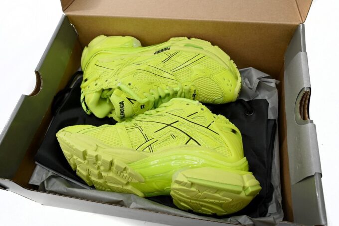 Balenciaga Runner Fluorescent Green - Image 8