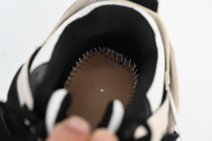 Balenciaga Track Black Rice White Black - Image 9