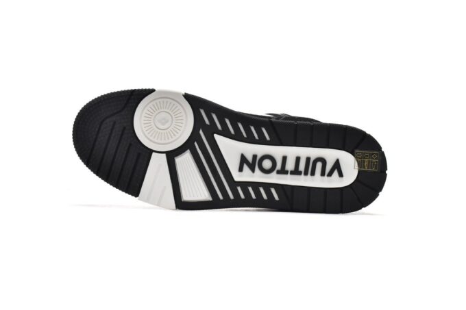 Louis Vuitton Trainer Black And White Cloth Cover - Image 9