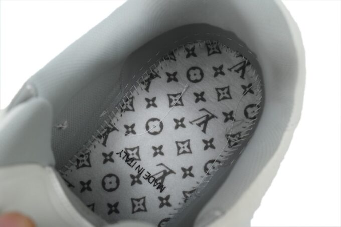 Louis Vuitton Trainer White - Image 13