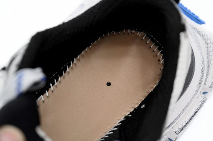 Balenciaga 3XL Black And White Blue - Image 10