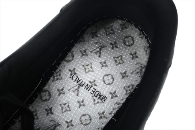 Louis Vuitton Trainer - Image 6