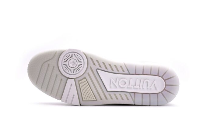 Louis Vuitton Trainer - Image 11