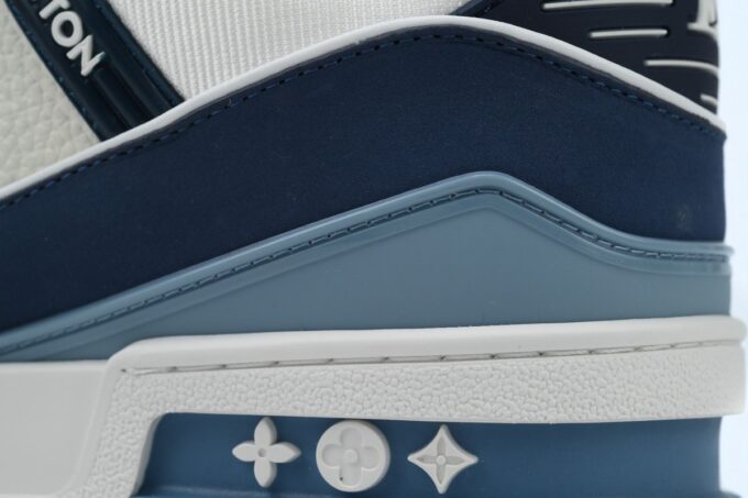 Louis Vuitton Trainer White Blue - Image 11