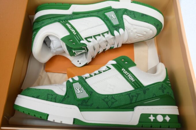 Louis Vuitton Trainer Green - Image 10