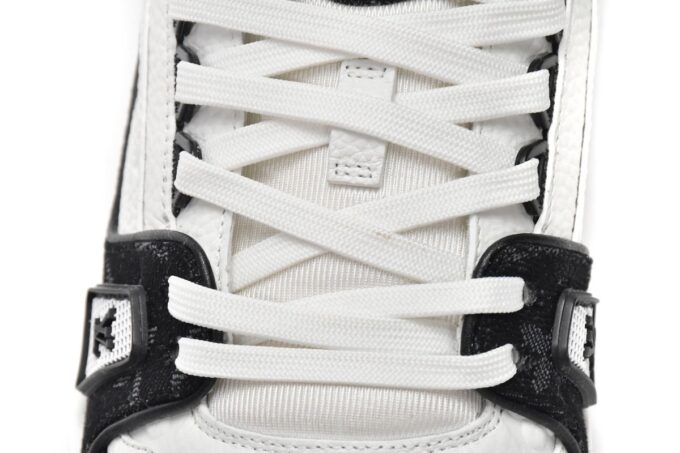 Louis Vuitton Trainer Black And White Cloth Cover - Image 11