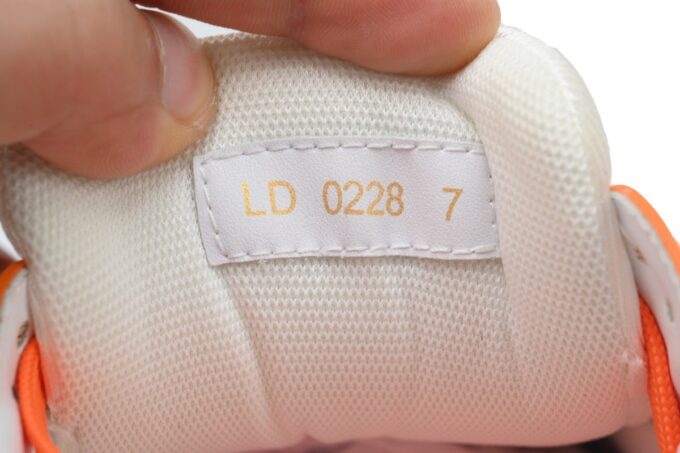 Louis Vuitton Trainer White Orange - Image 10
